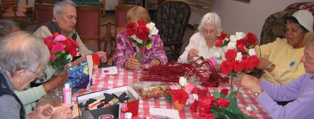 Daybreak Activities -group of poeple doing a craft activity